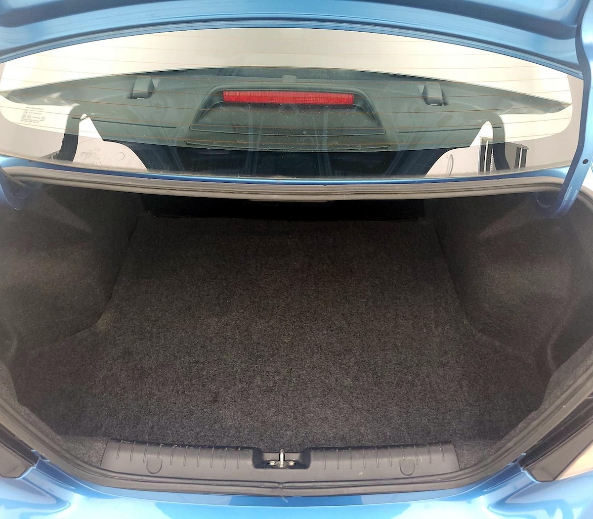 Trunk/Cargo (Seats Up)
