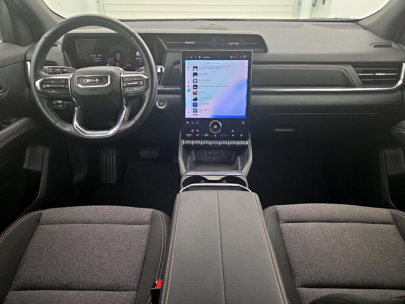 Apple CarPlay® & Android Auto™