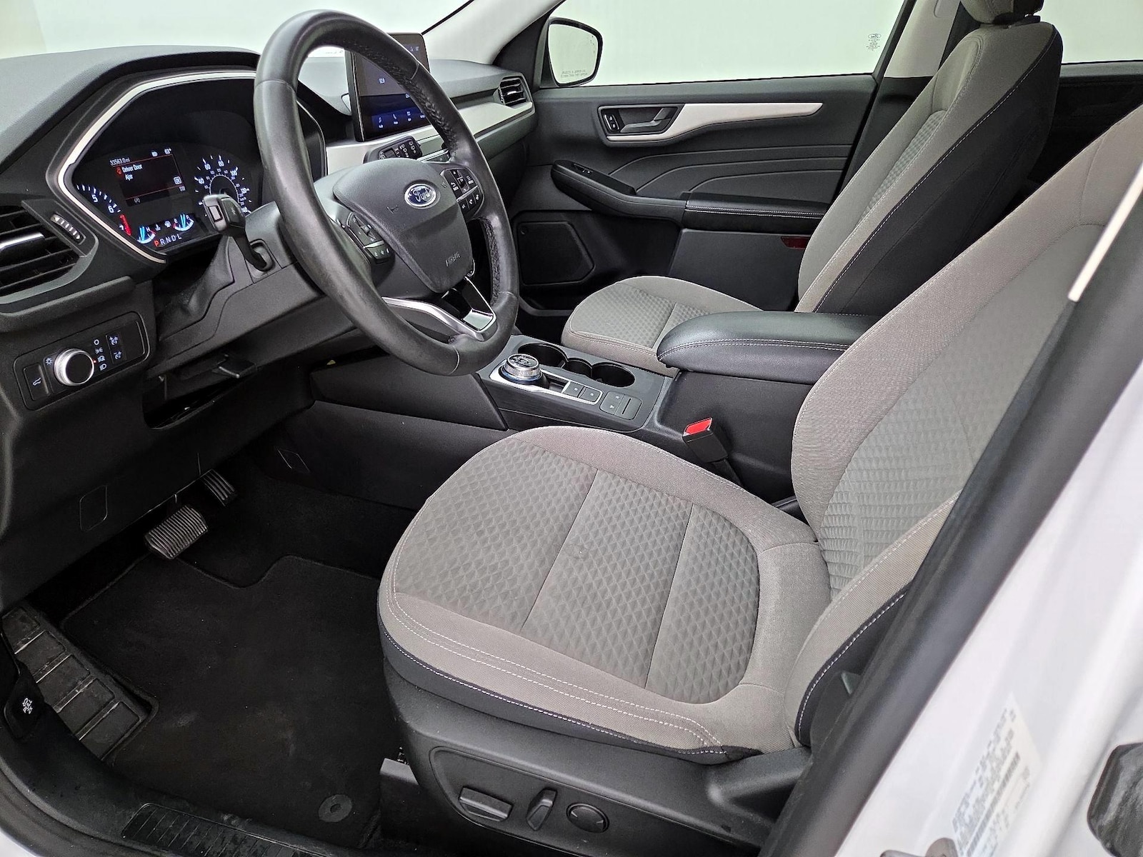 Power Seat(s) & Side Airbags