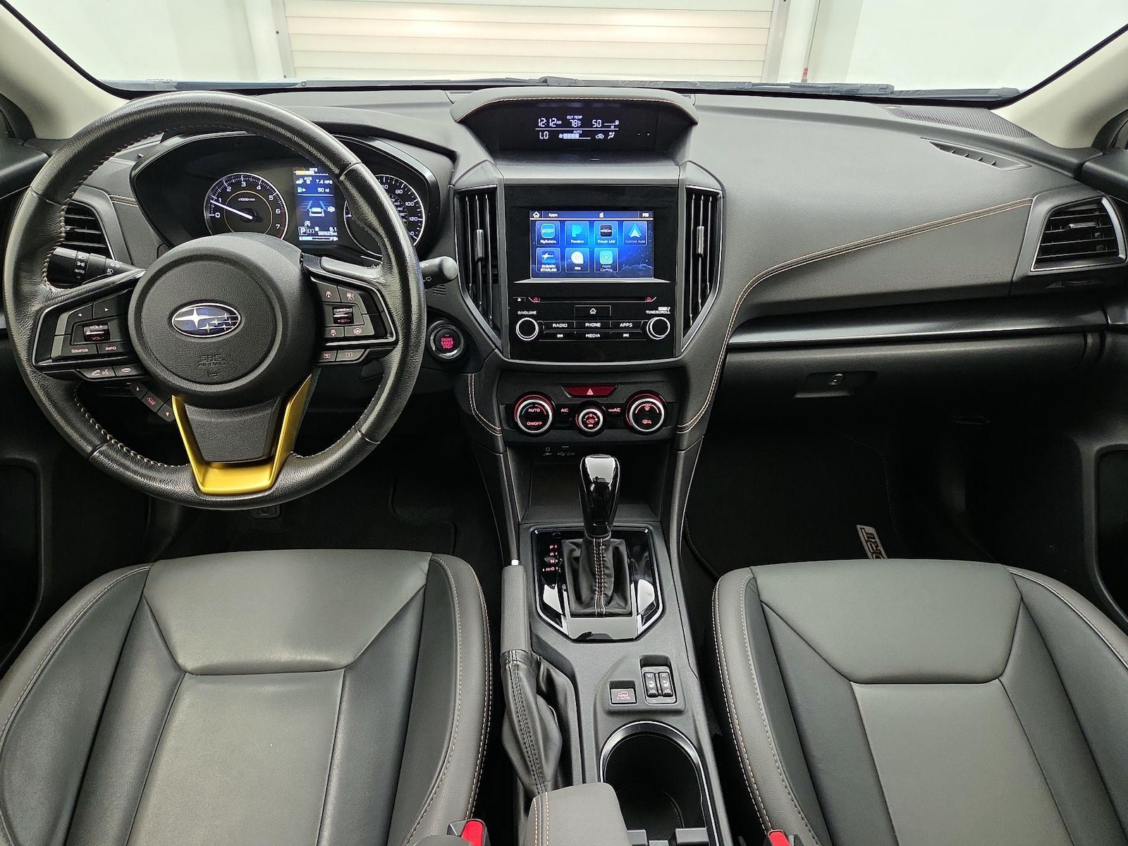 Apple CarPlay® & Android Auto™