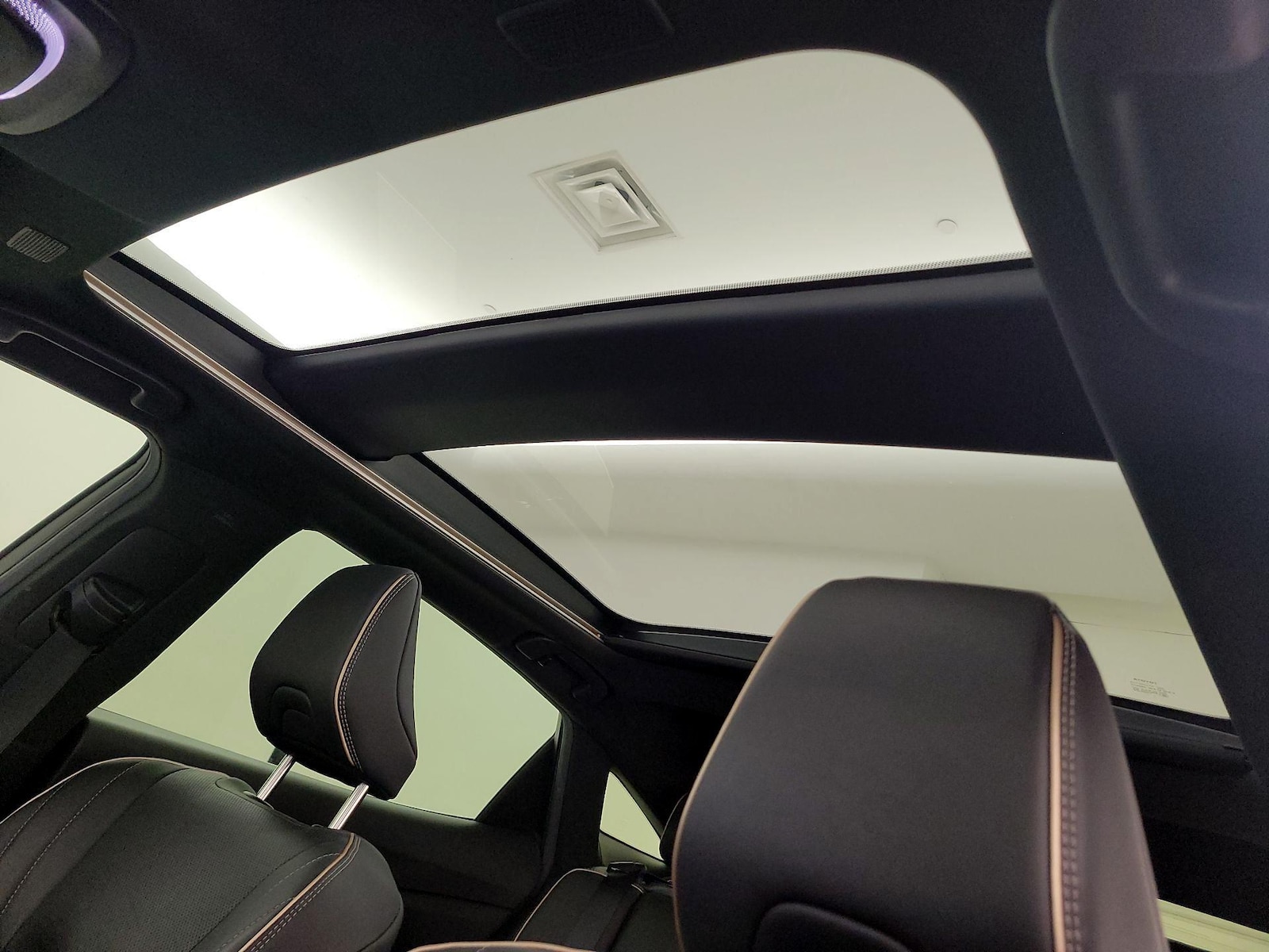 Skylight(s) & Overhead Airbags