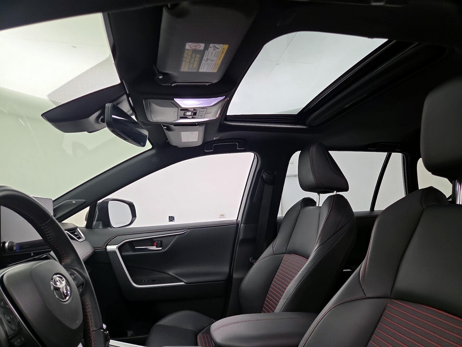 Sunroof(s) & Overhead Airbags