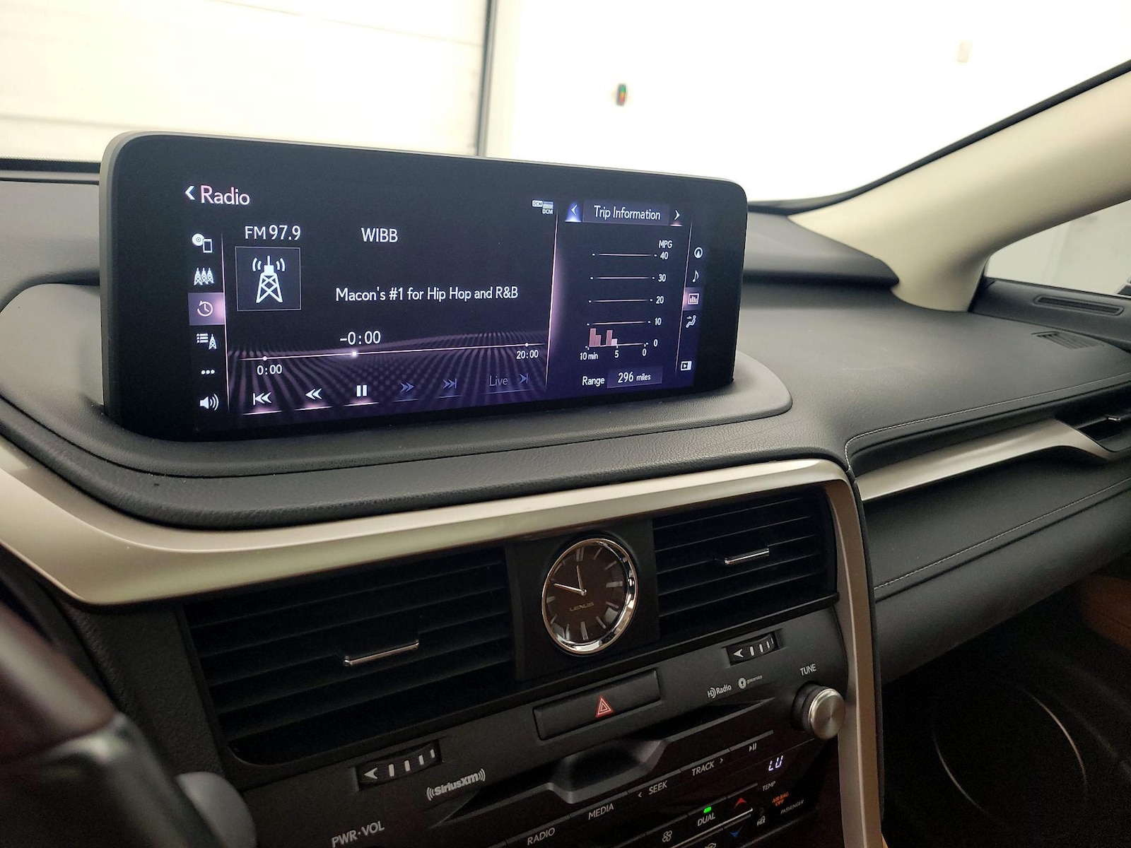 2022 Lexus RX 350 - Photo 17