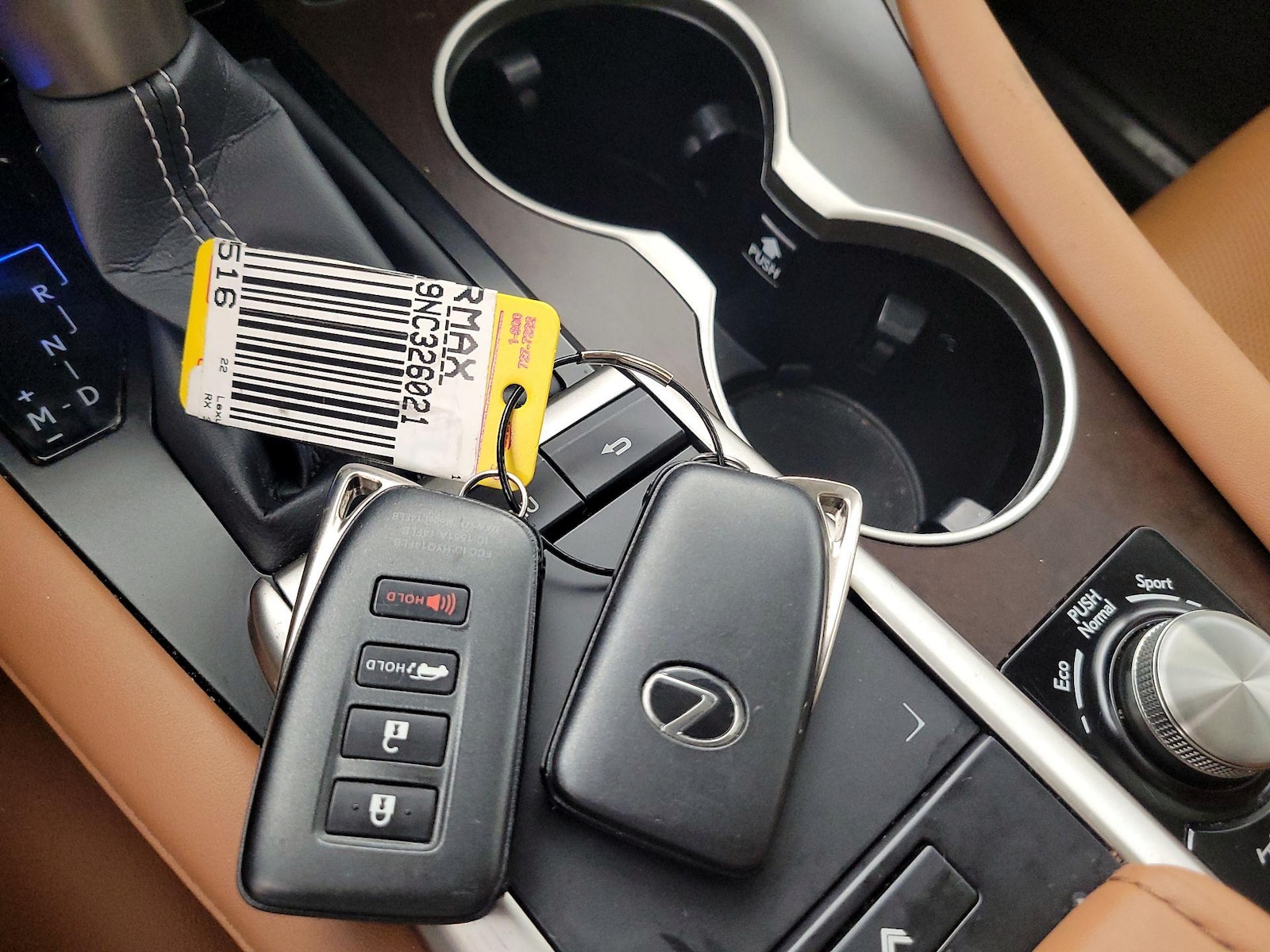 2022 Lexus RX 350 - Photo 25