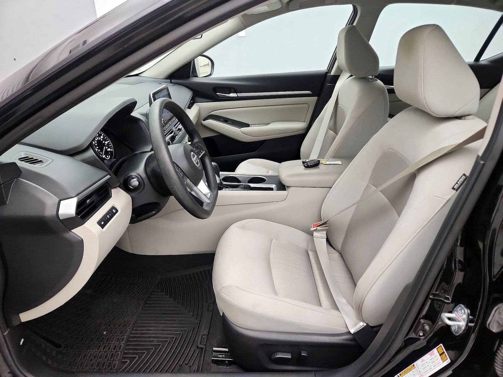 Power Seat(s) & Side Airbags