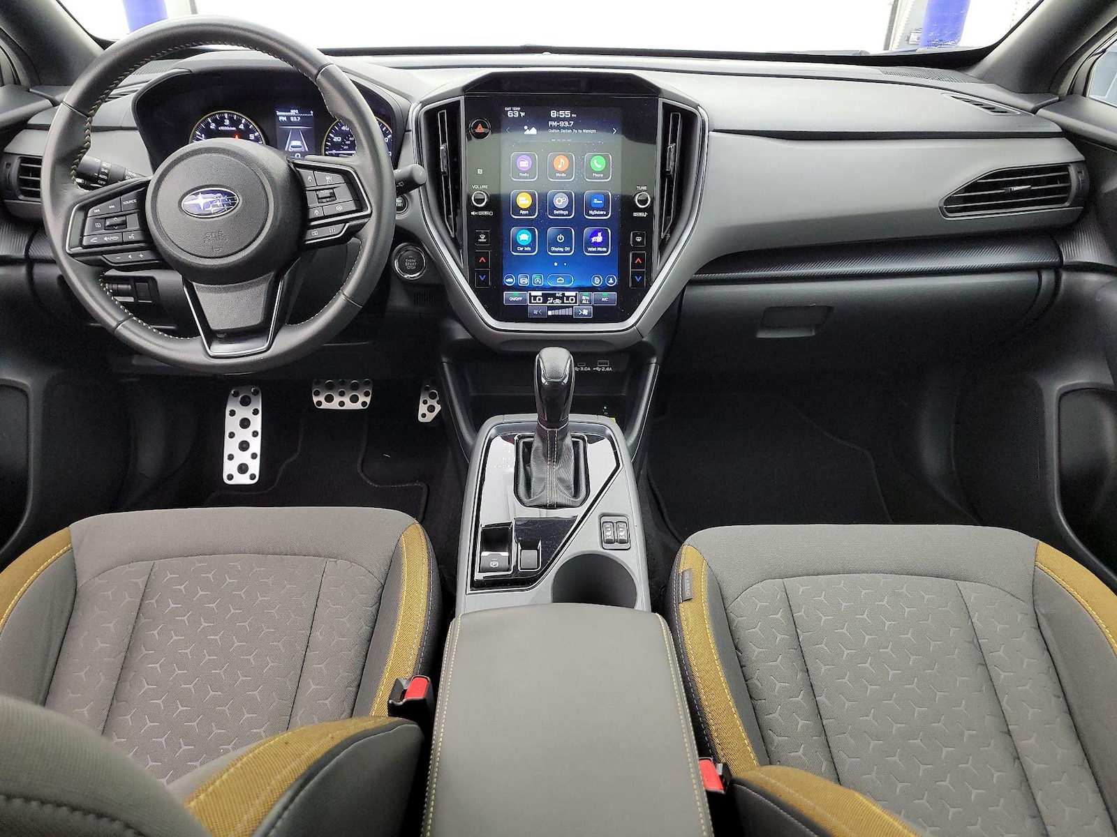 Apple CarPlay® & Android Auto™