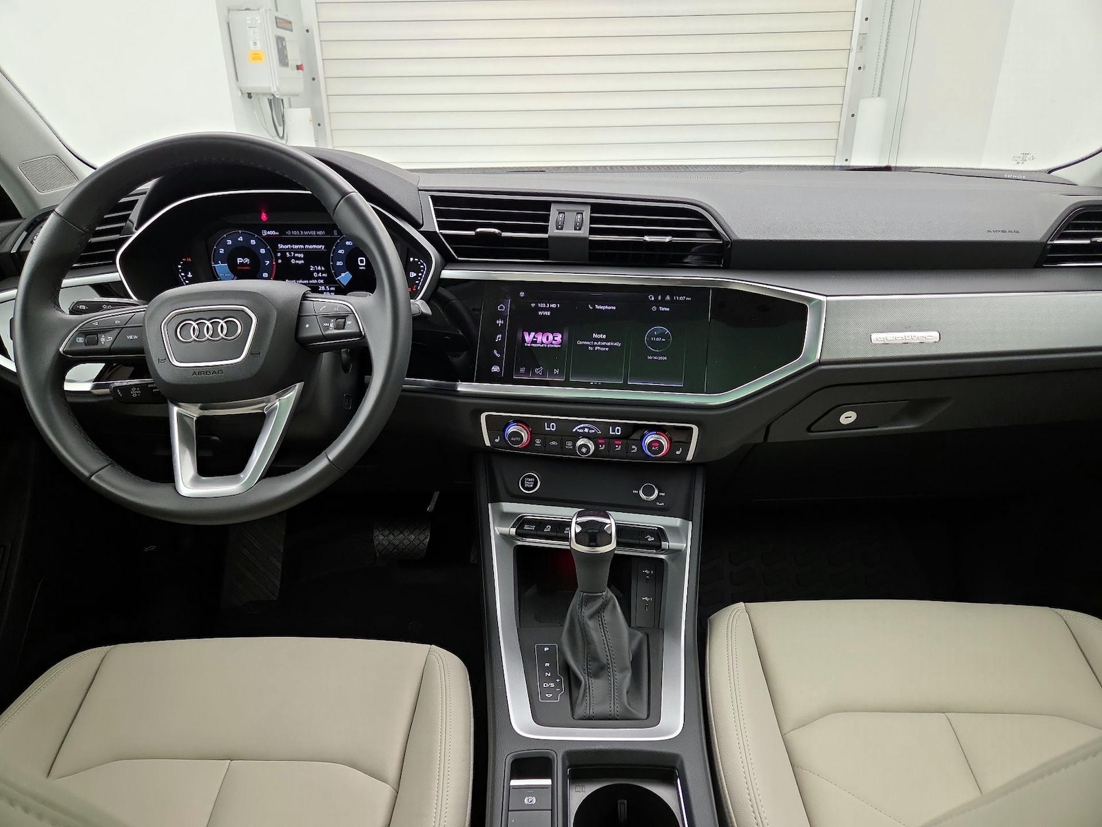 Apple CarPlay® & Android Auto™