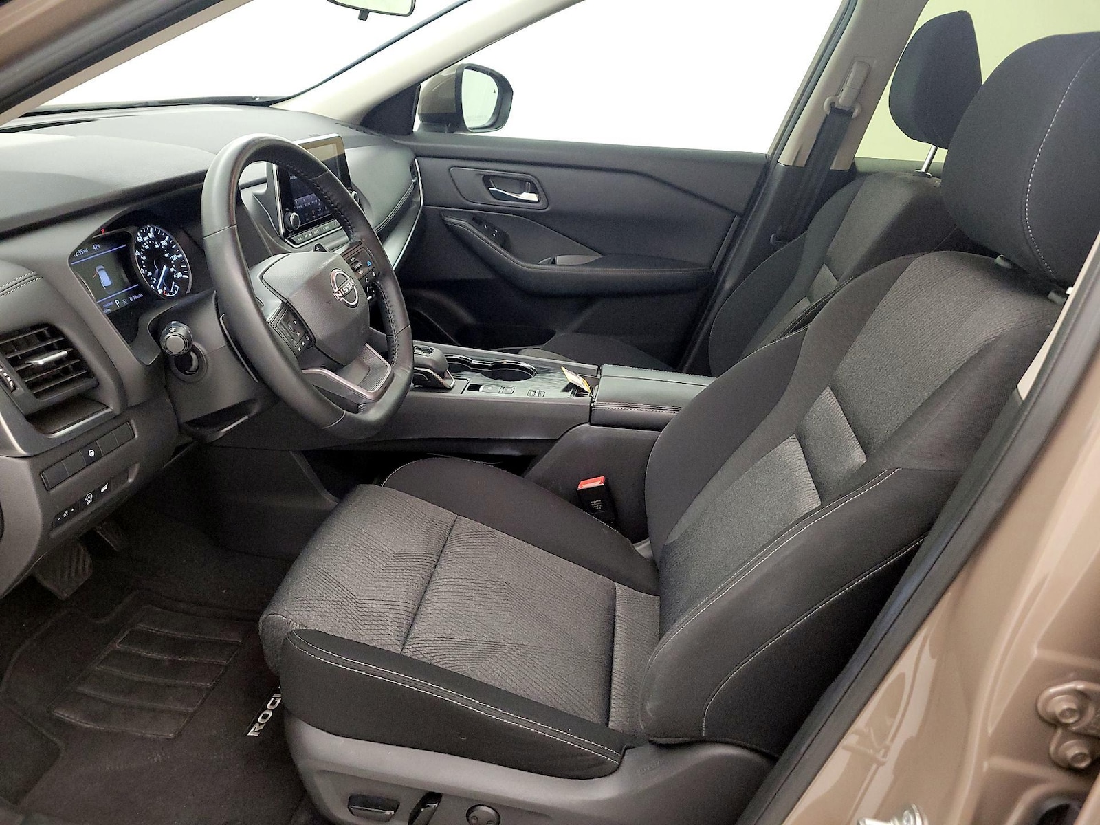 Power Seat(s) & Side Airbags