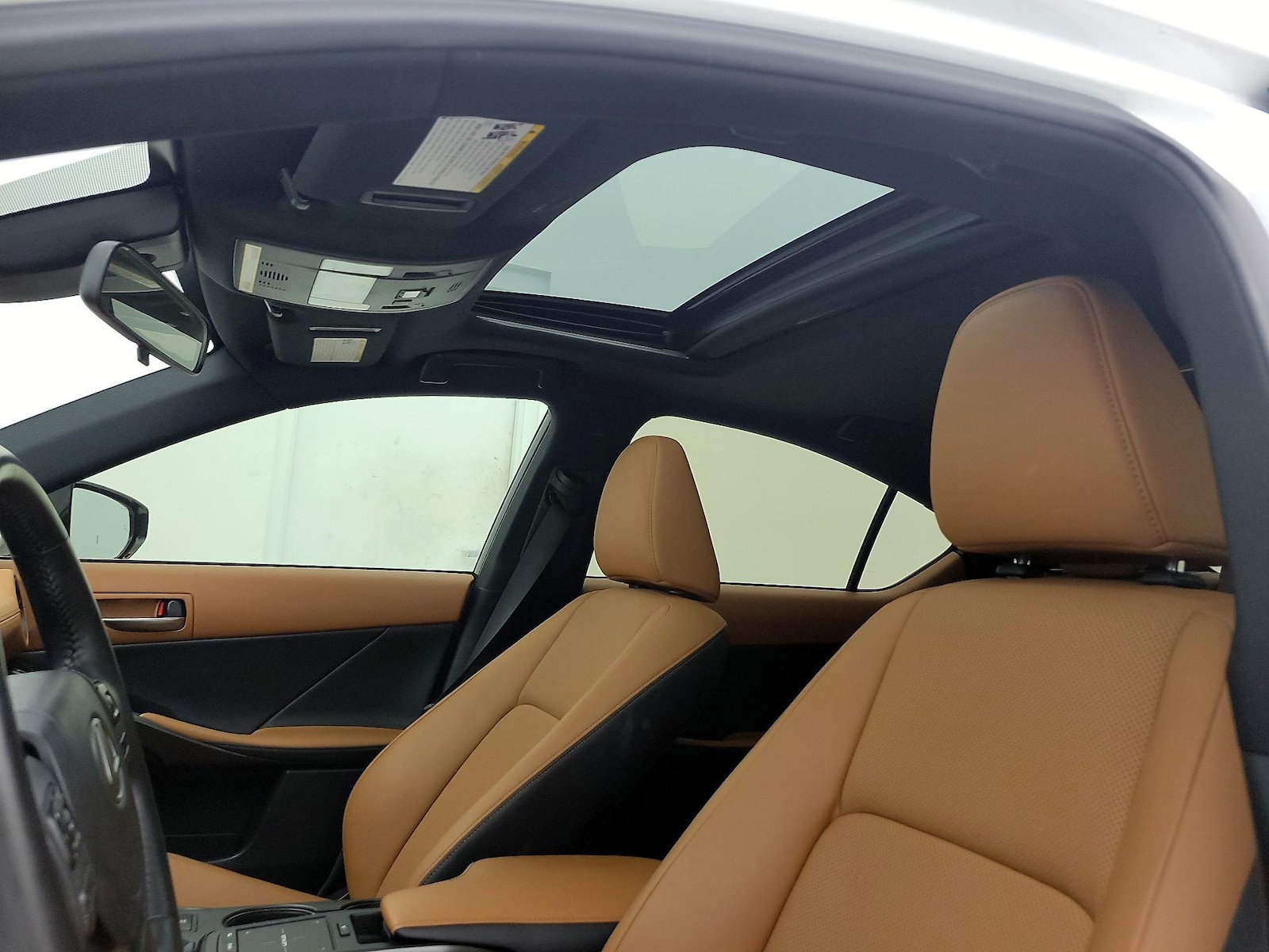 Sunroof(s) & Overhead Airbags