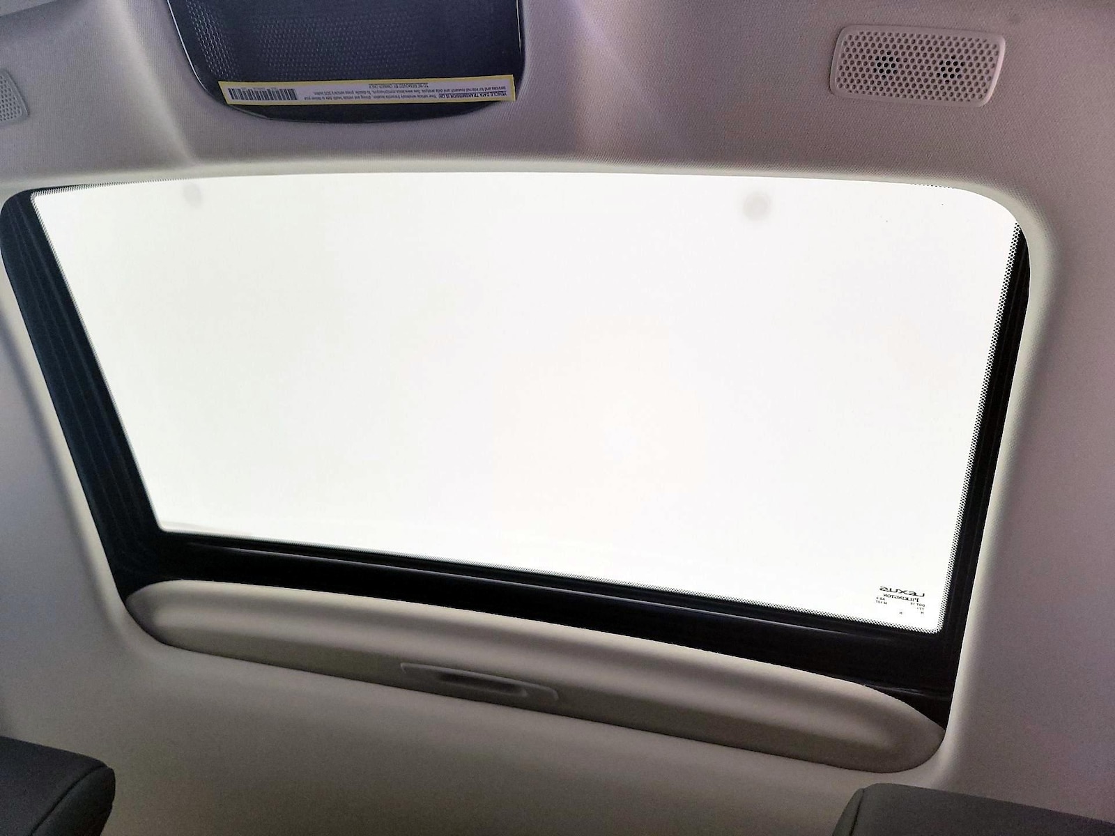 Sunroof(s) & Overhead Airbags