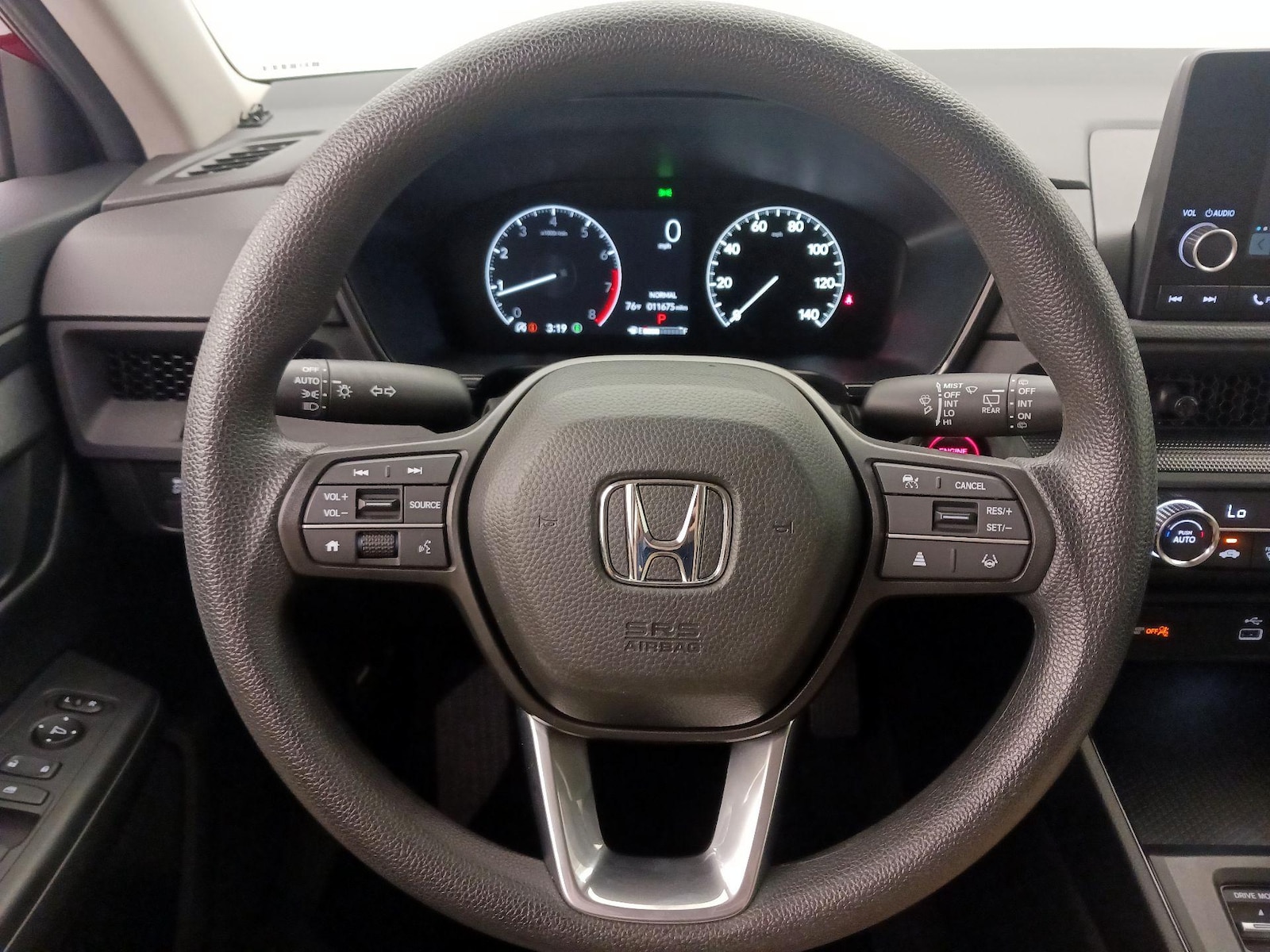 2025 Honda CR-V LX - Photo 11