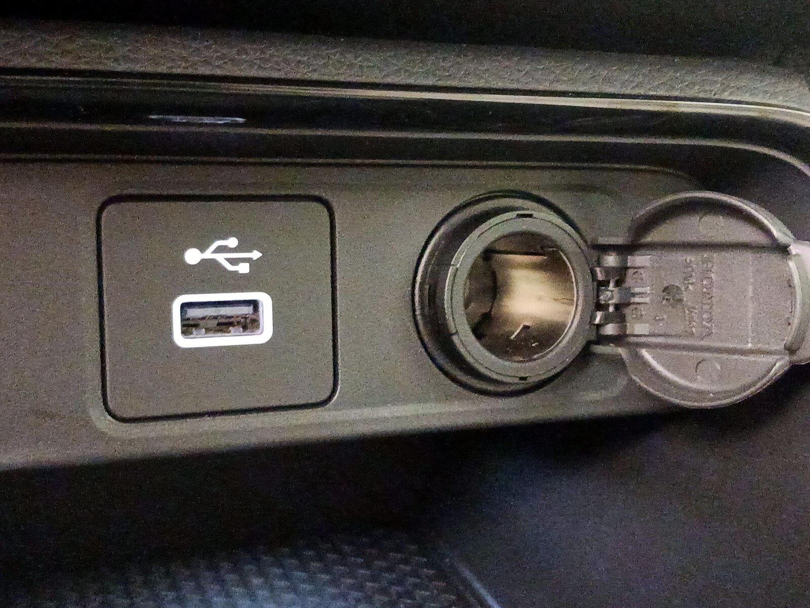 2025 Honda CR-V LX - Photo 19
