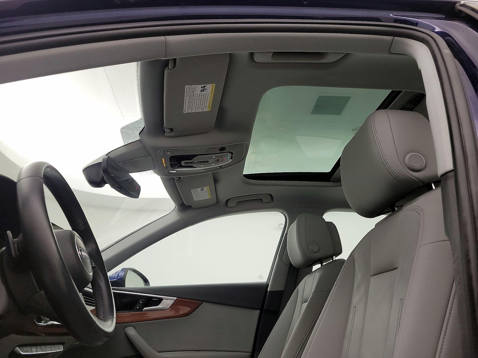 Sunroof(s) & Overhead Airbags
