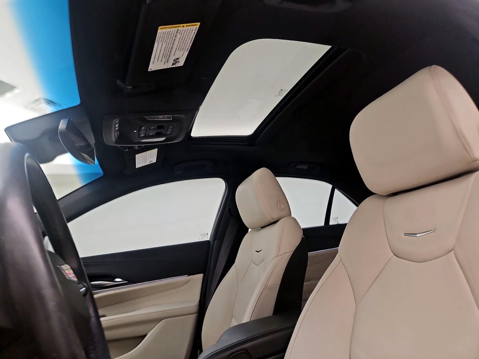 Sunroof(s) & Overhead Airbags