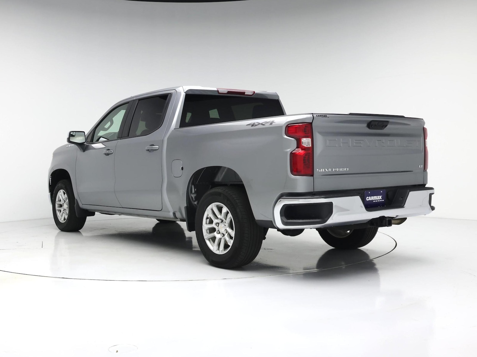 2024 Chevrolet Silverado 1500 LT - Photo 3