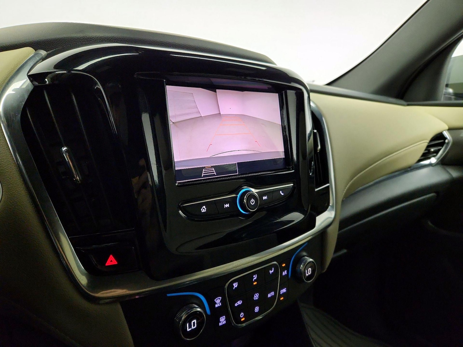 2023 Chevrolet Traverse LS - Photo 15