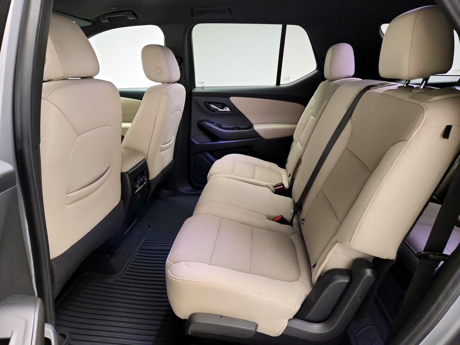 2023 Chevrolet Traverse LS - Photo 20