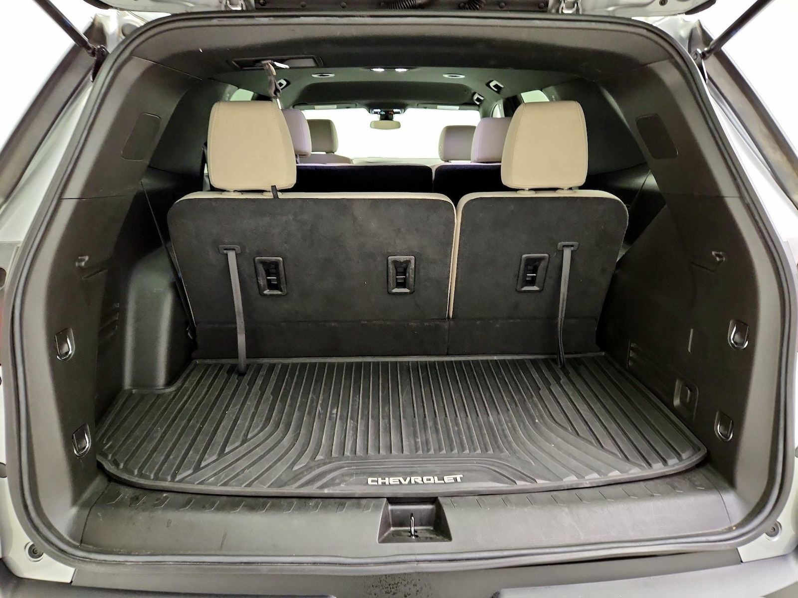 2023 Chevrolet Traverse LS - Photo 22