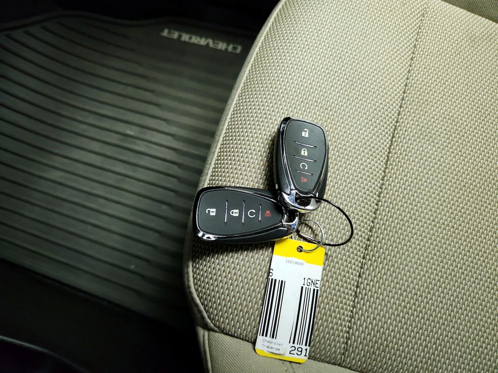 2023 Chevrolet Traverse LS - Photo 25
