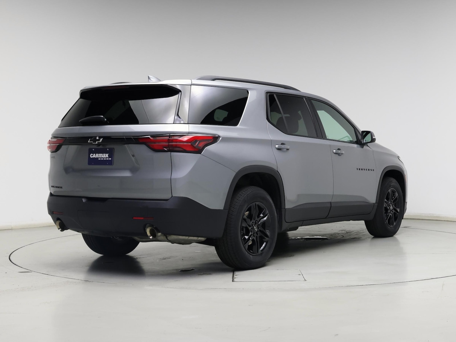 2023 Chevrolet Traverse LS - Photo 9