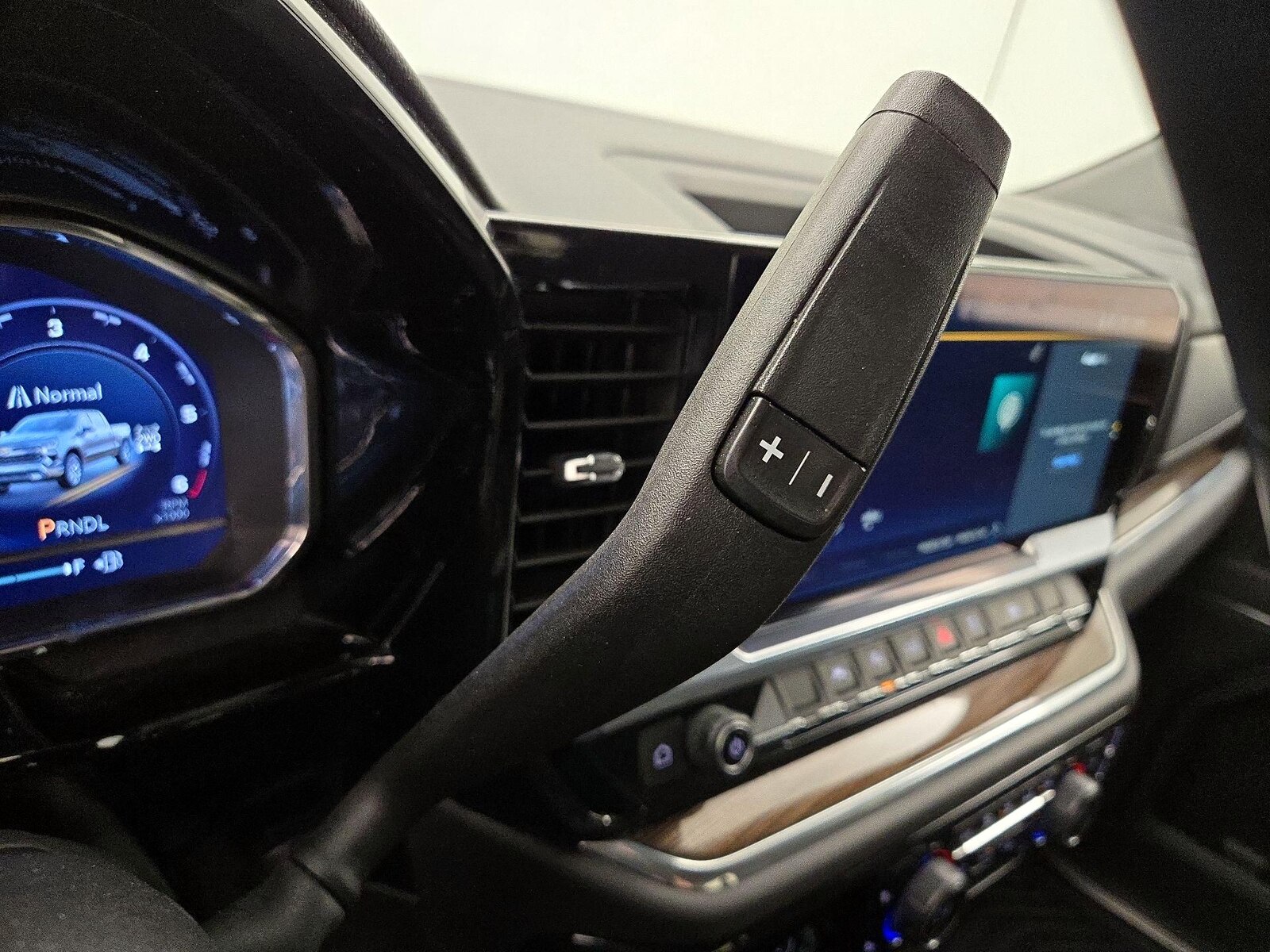 2024 Chevrolet Silverado 1500 LT - Photo 18