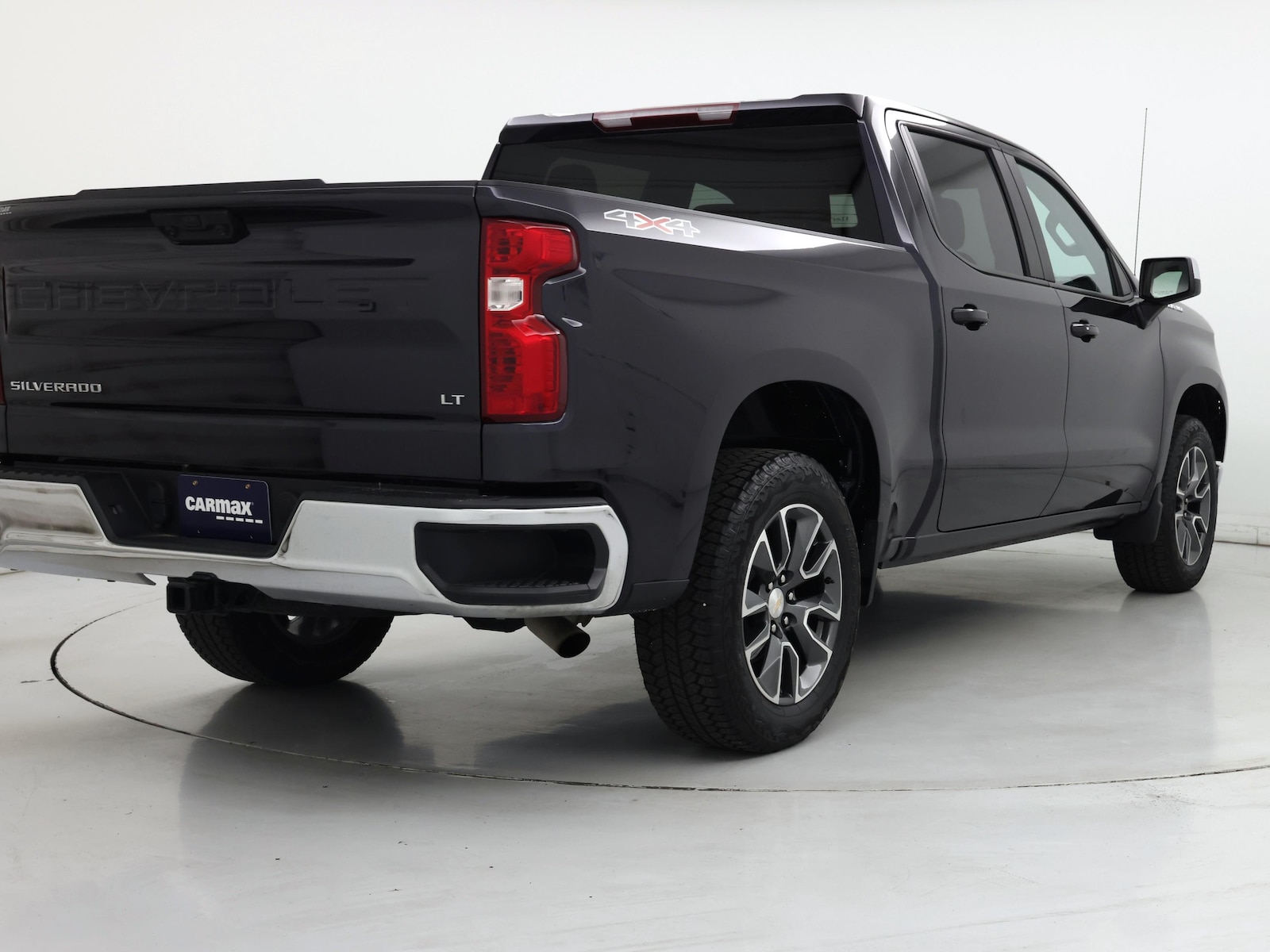 2024 Chevrolet Silverado 1500 LT - Photo 9