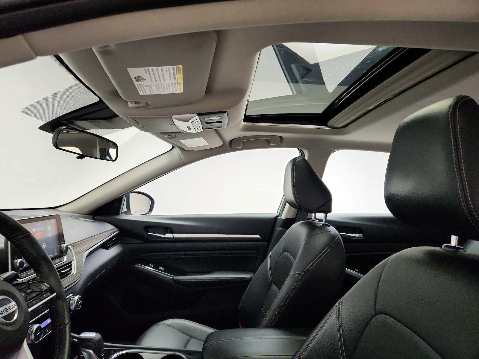 Sunroof(s) & Overhead Airbags