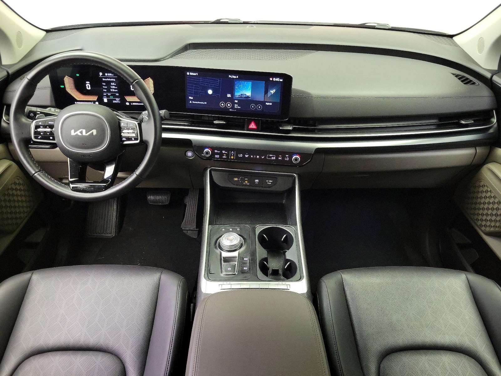 2026 Kia Carnival LXS - Photo 10