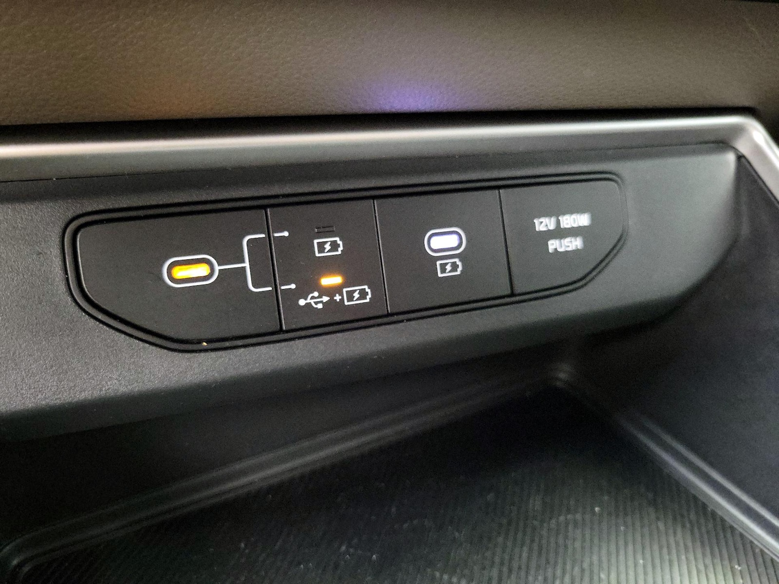 2026 Kia Carnival LXS - Photo 20