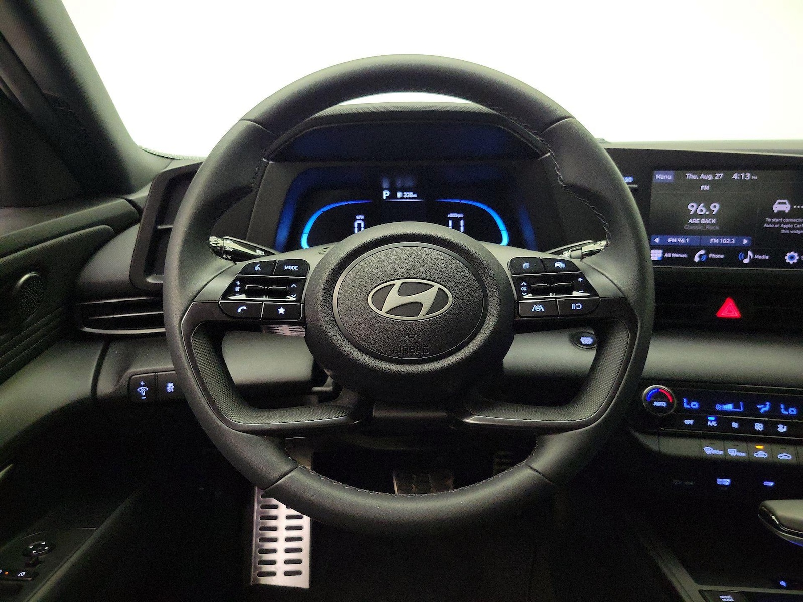 2026 Hyundai Elantra SEL Sport - Photo 11