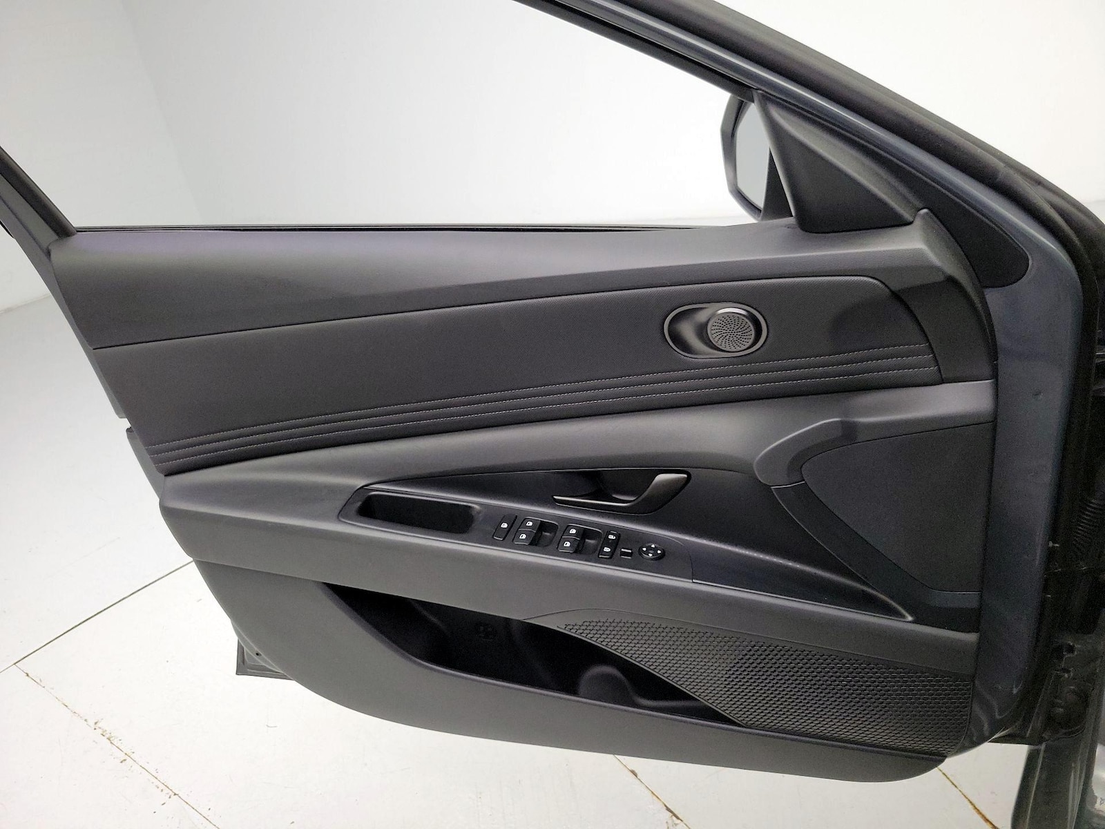 2026 Hyundai Elantra SEL Sport - Photo 13