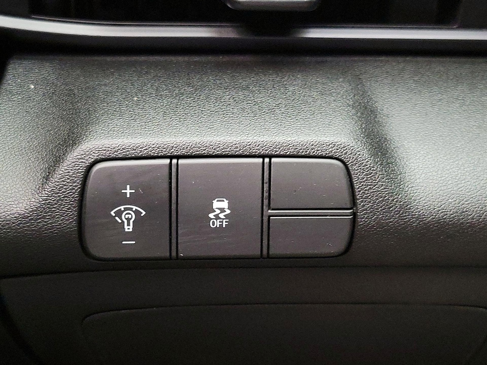 2026 Hyundai Elantra SEL Sport - Photo 14