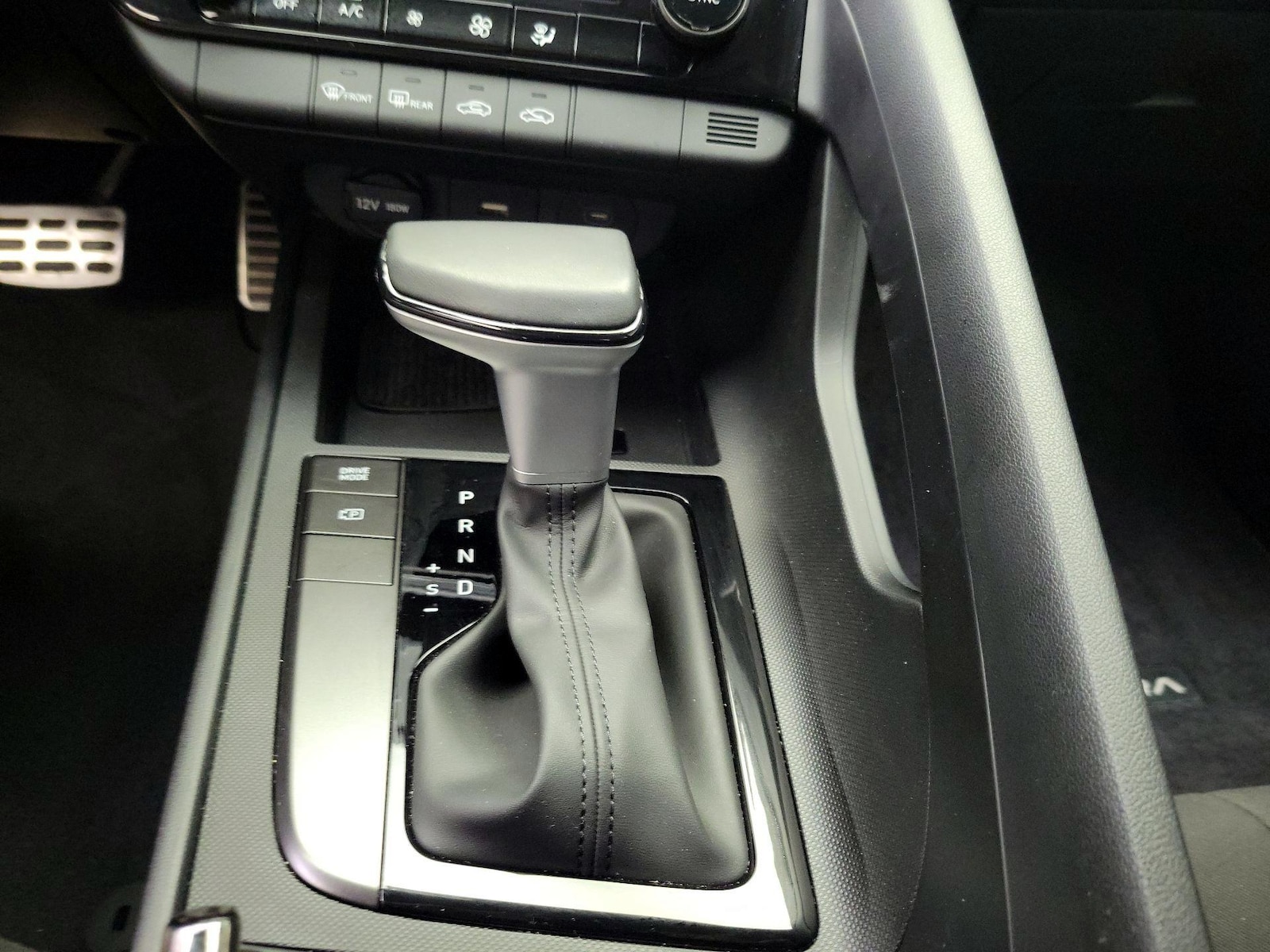 2026 Hyundai Elantra SEL Sport - Photo 18