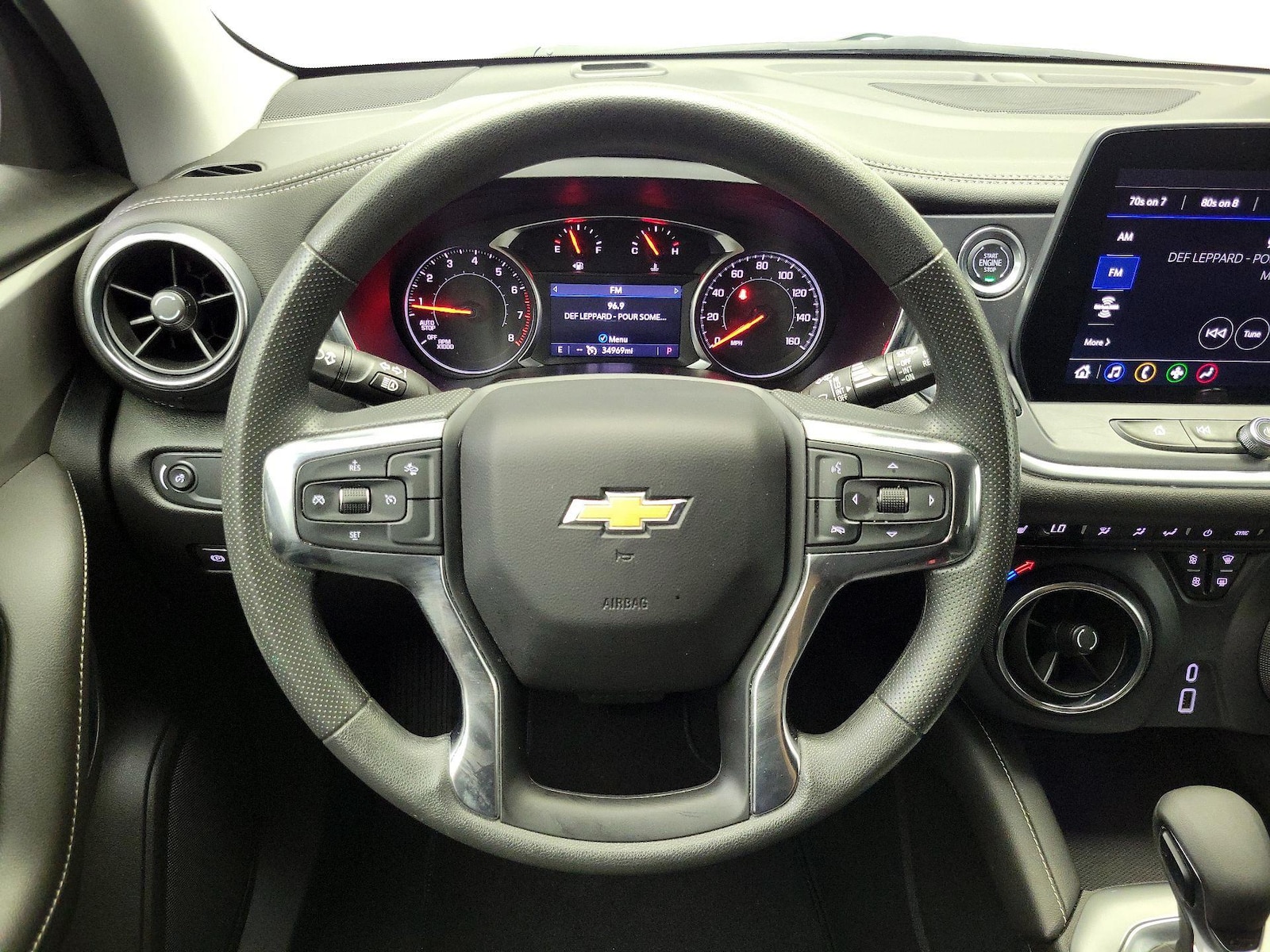 2025 Chevrolet Blazer 2LT - Photo 11