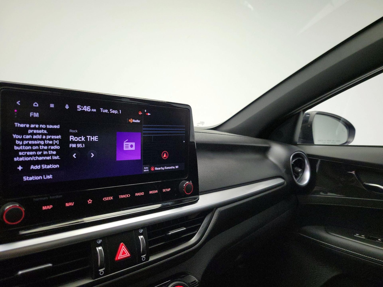 2023 Kia Forte GT-Line - Photo 17