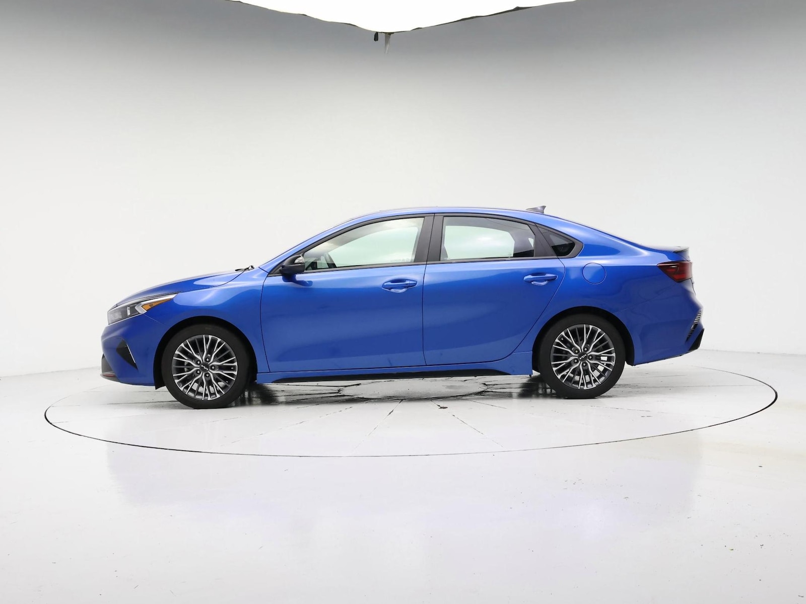 2023 Kia Forte GT-Line - Photo 8