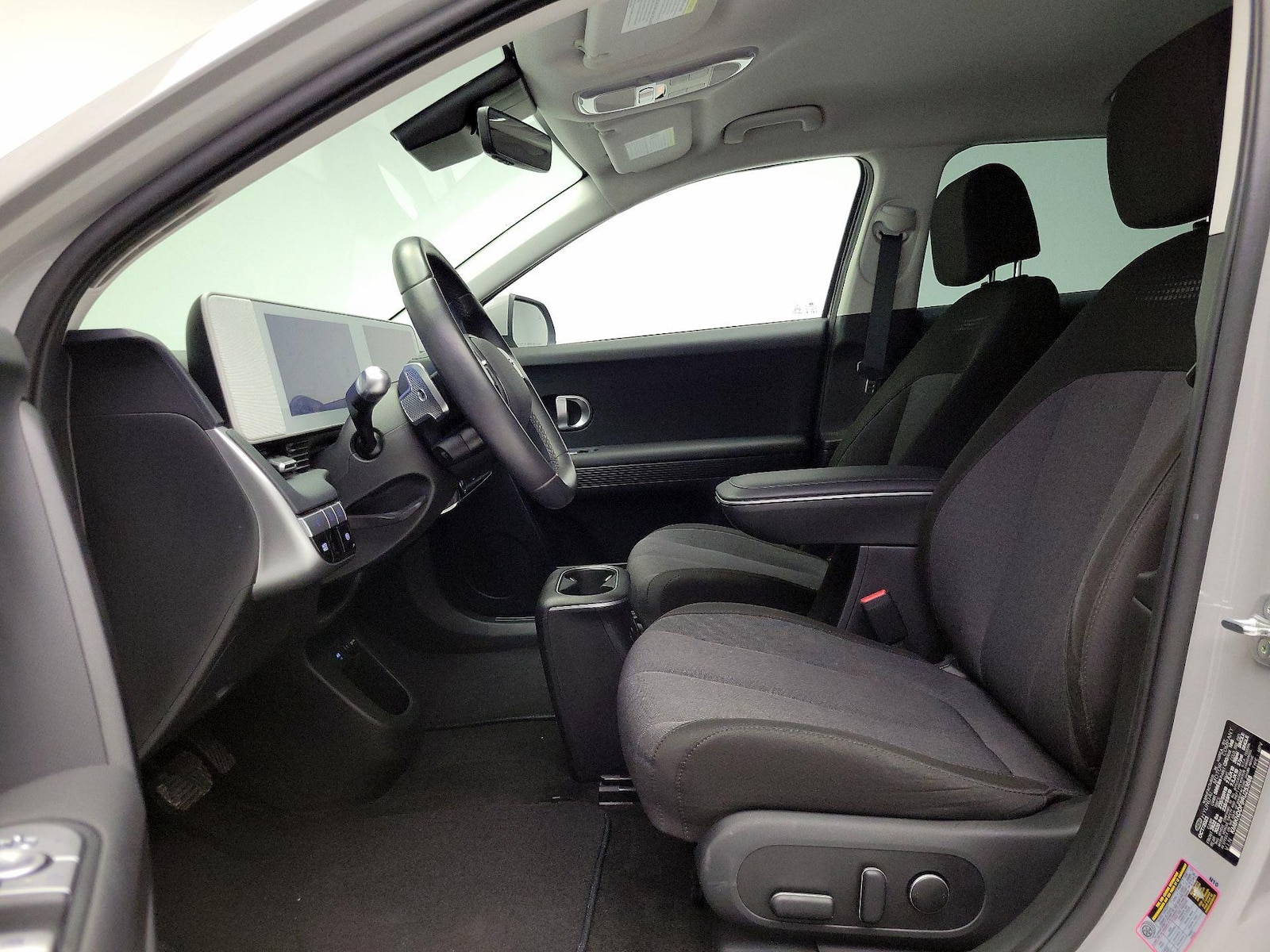 2024 Hyundai IONIQ 5 SEL - Photo 12