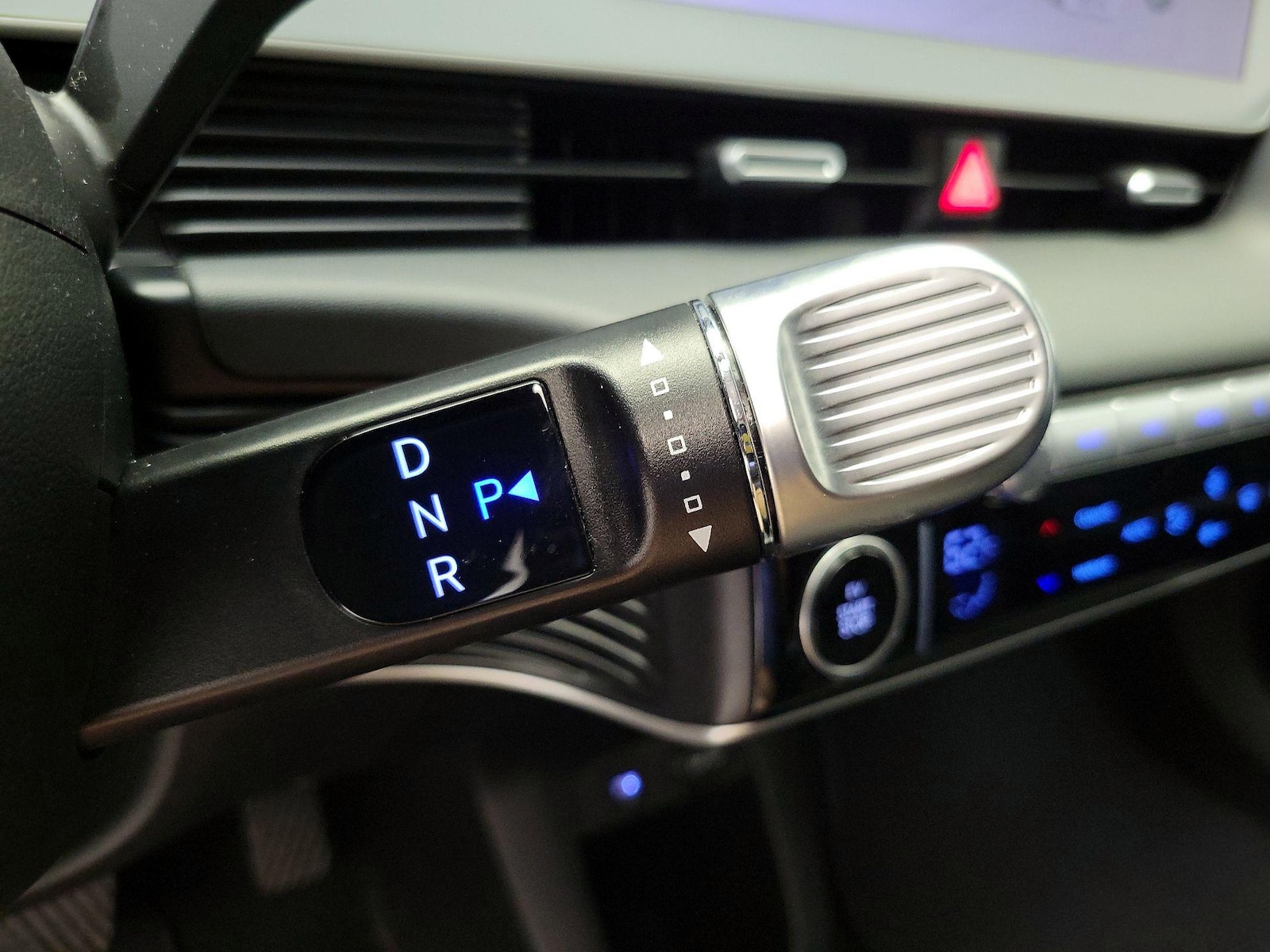 2024 Hyundai IONIQ 5 SEL - Photo 19