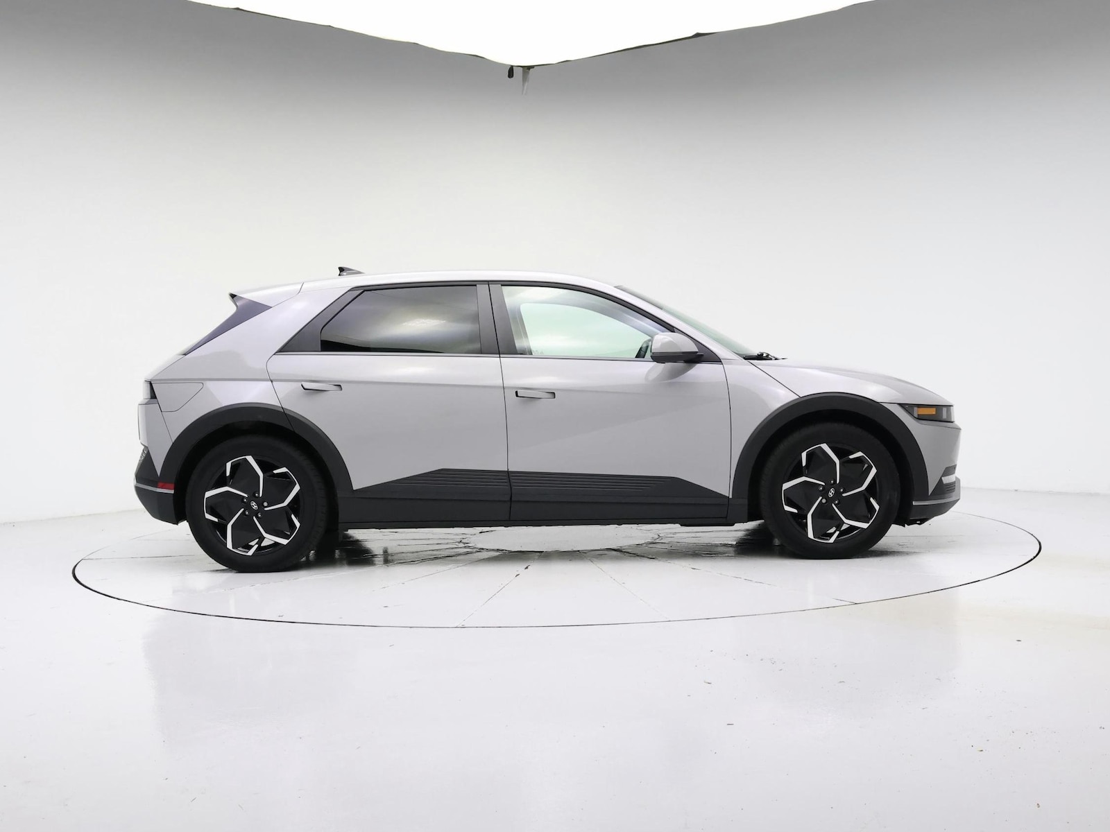 2024 Hyundai IONIQ 5 SEL - Photo 8