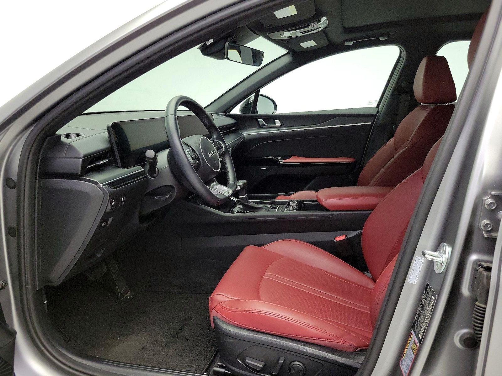 2025 Kia K5 GT-Line - Photo 12