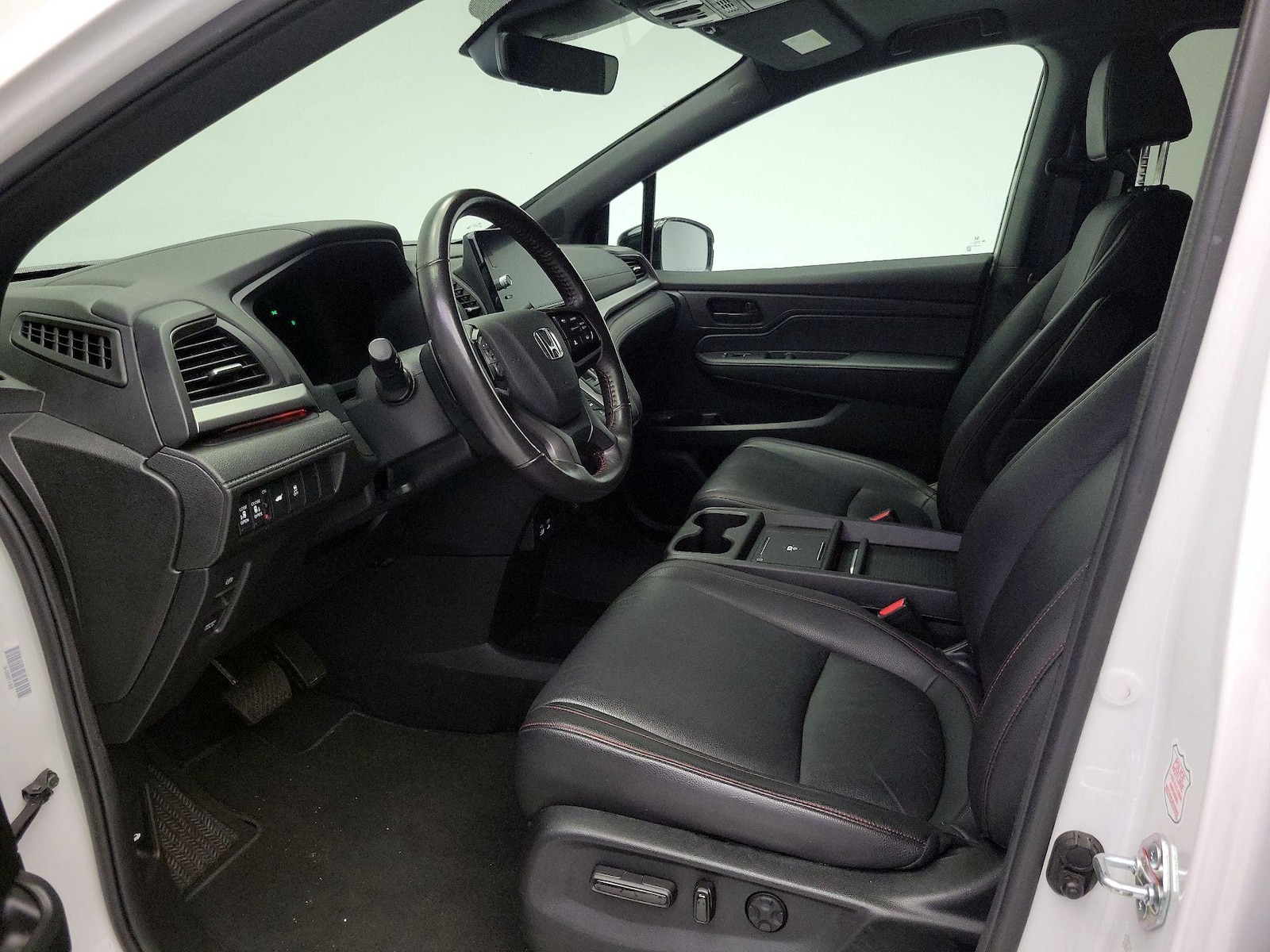 2025 Honda Odyssey Sport L - Photo 12