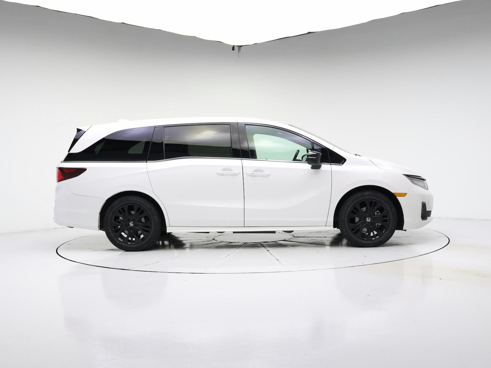 2025 Honda Odyssey Sport L - Photo 8