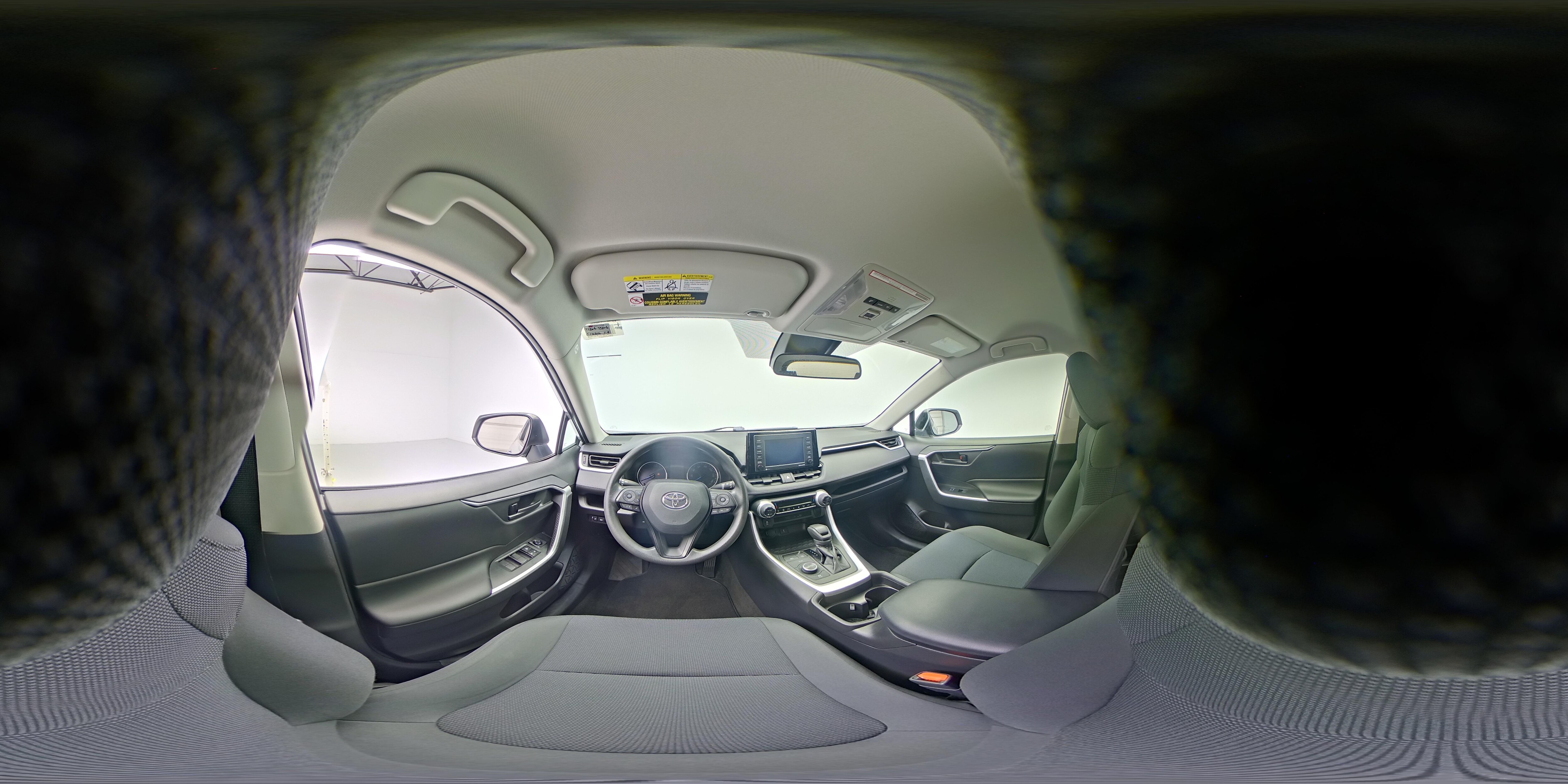 2021 Toyota RAV4 LE - Photo 25