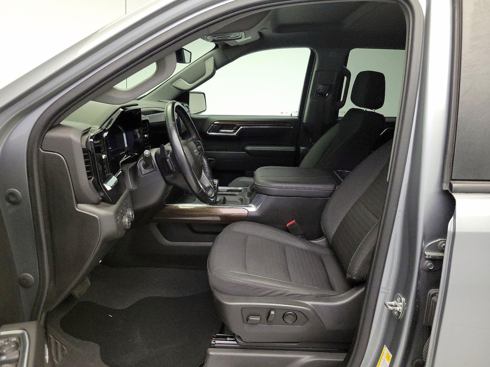 2023 Chevrolet Silverado 1500 RST - Photo 12