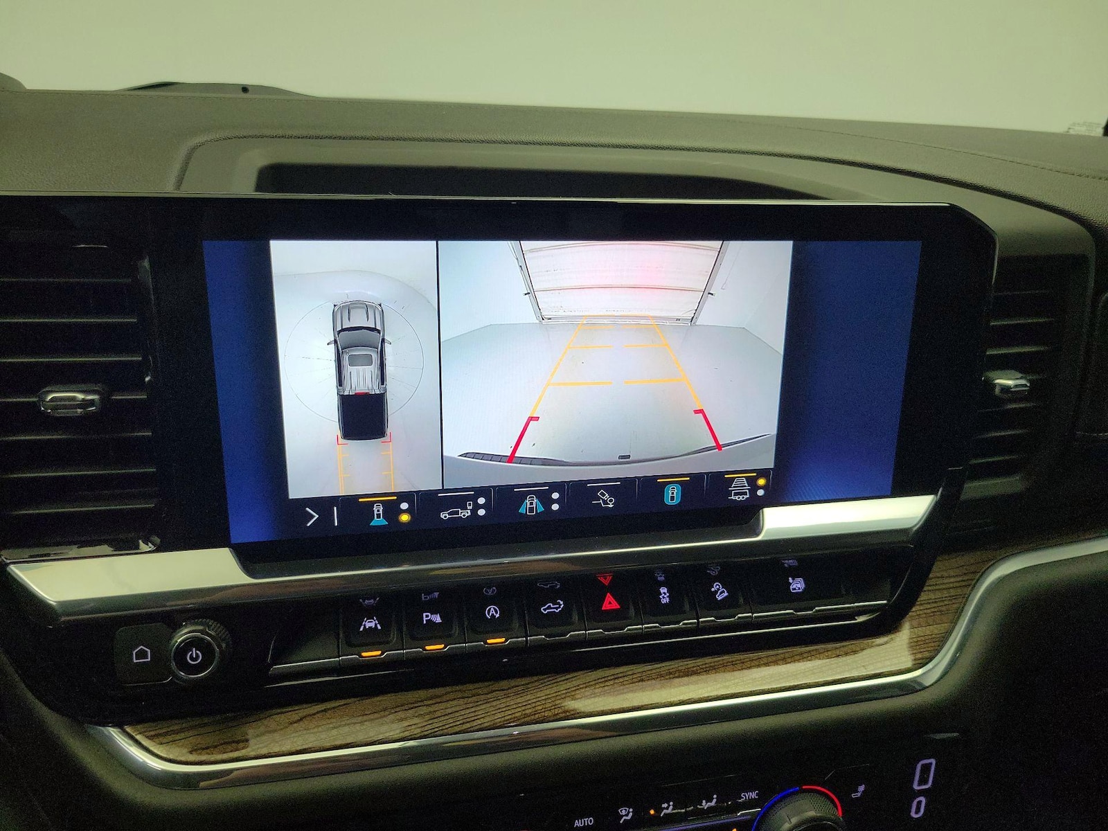 2023 Chevrolet Silverado 1500 RST - Photo 15