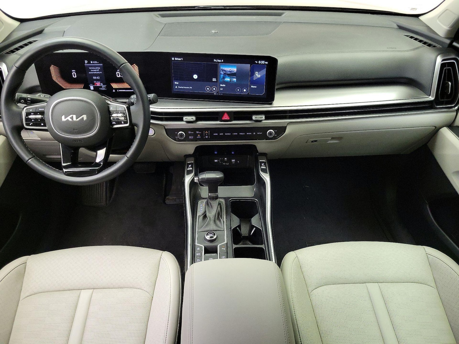 2025 Kia Sorento S - Photo 10