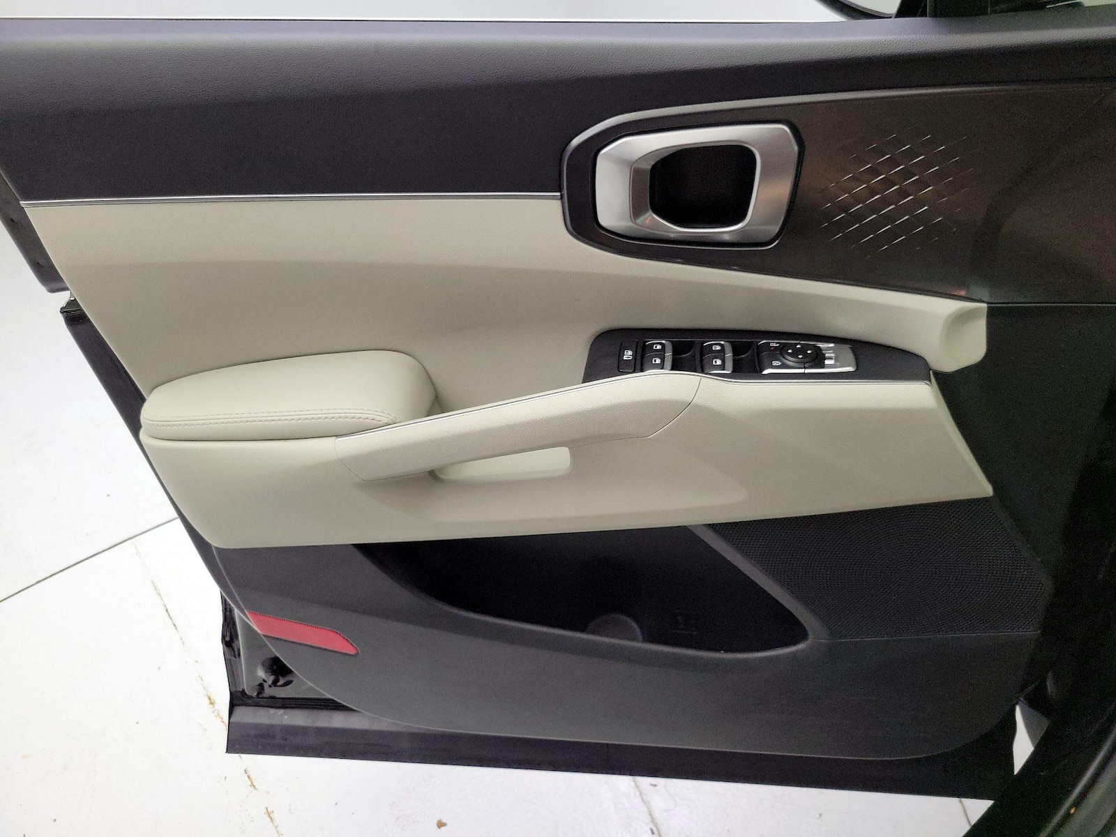 2025 Kia Sorento S - Photo 13