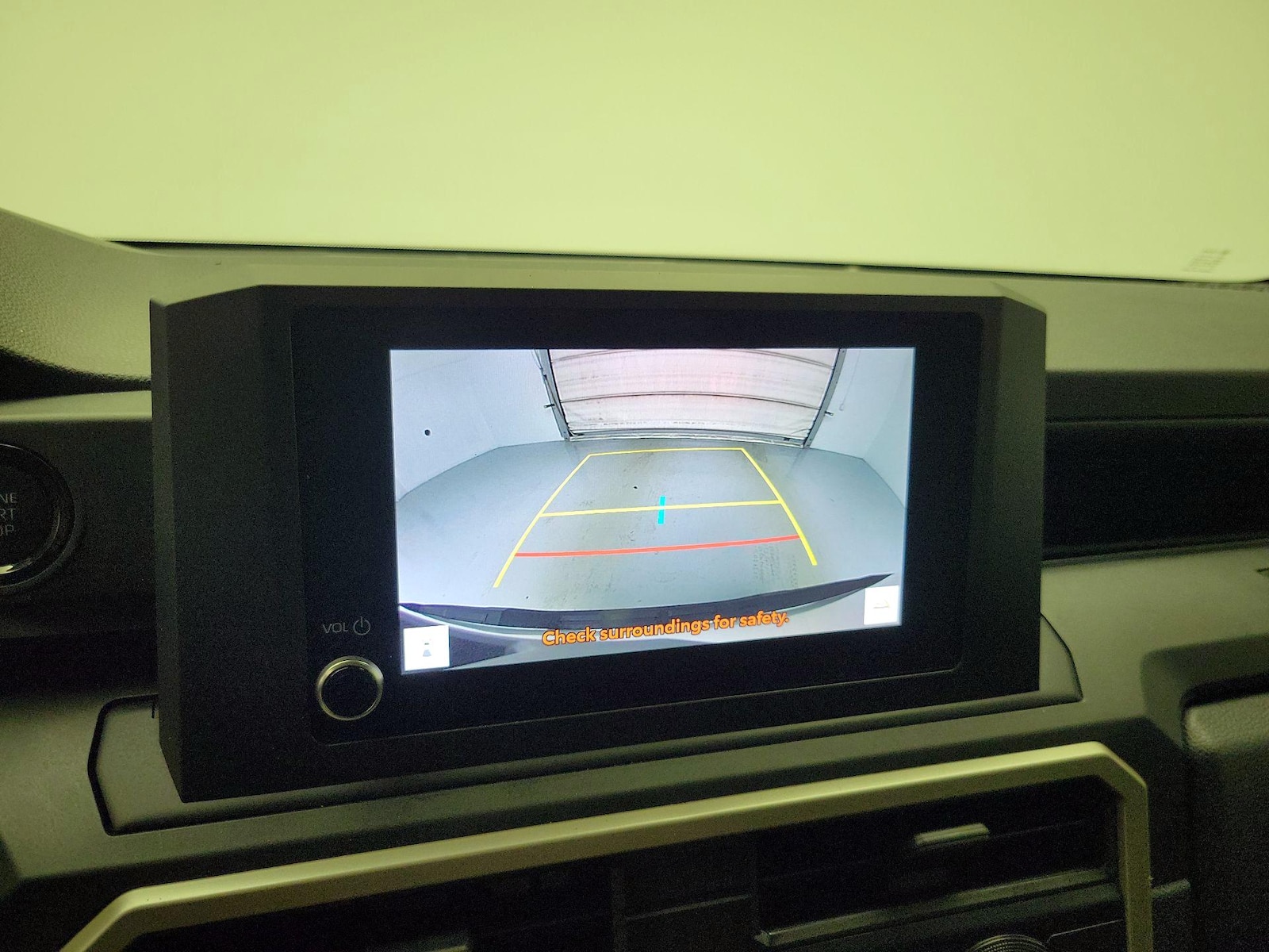 2025 Toyota Tacoma SR - Photo 15