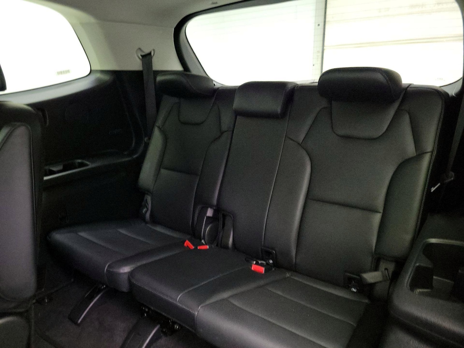 2025 Kia Telluride S - Photo 23
