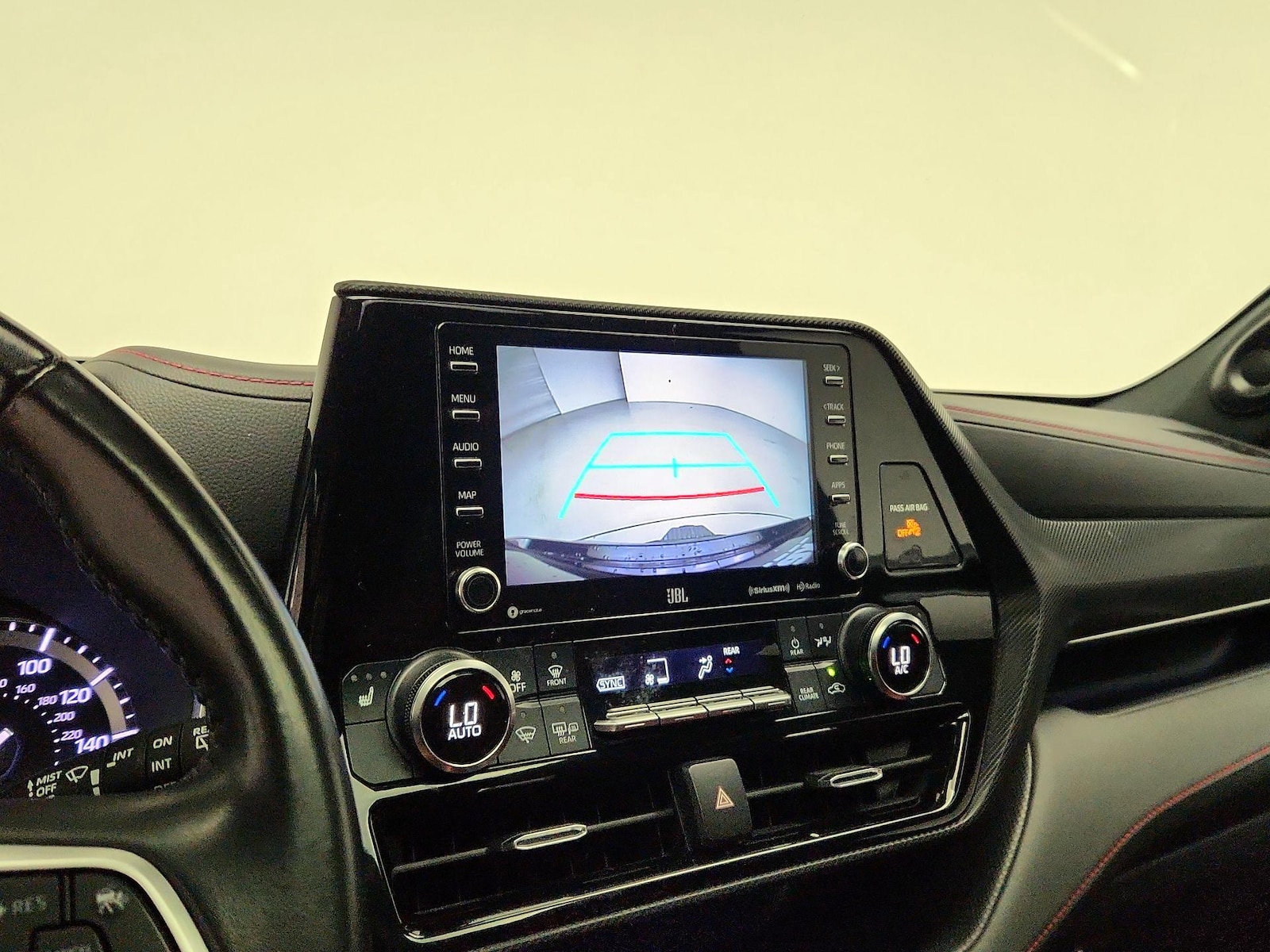 2022 Toyota Highlander XSE - Photo 16